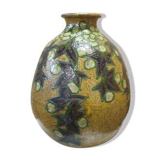 Grape vase