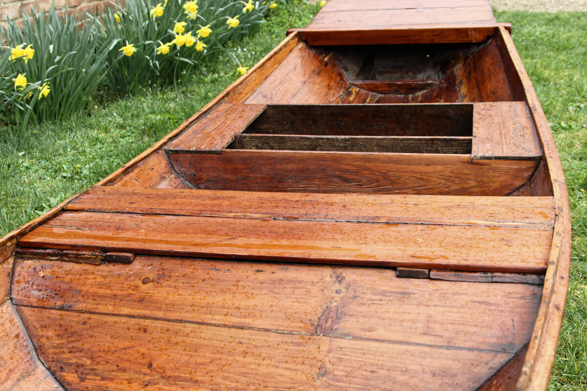 Ancient Picardy boat in solid wood