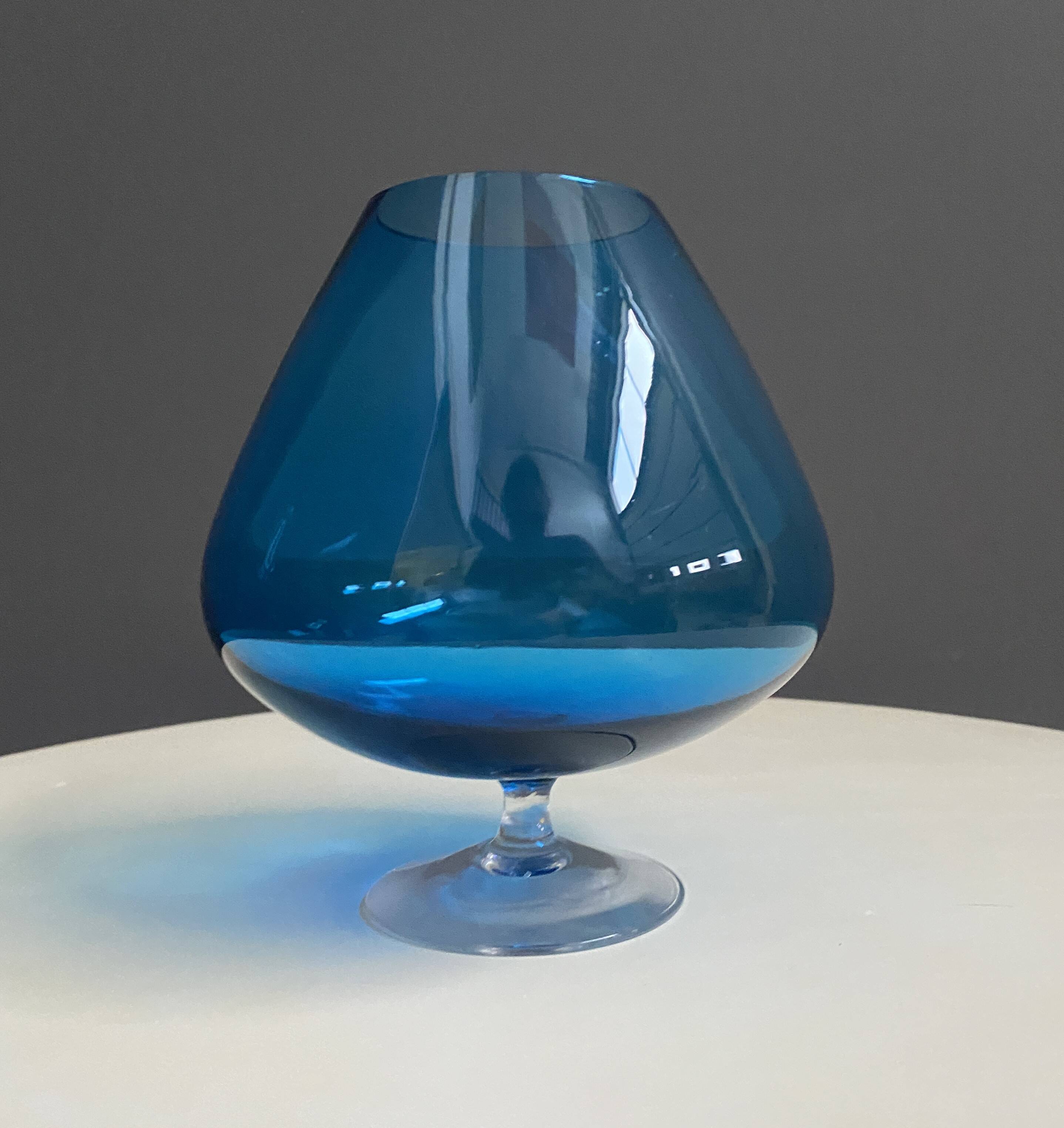 Empoli Blue large cognac glass shape vase 1960s