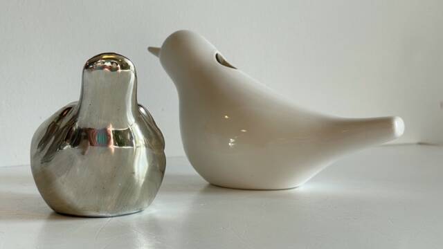 Pair of ceramic birds from the 90s