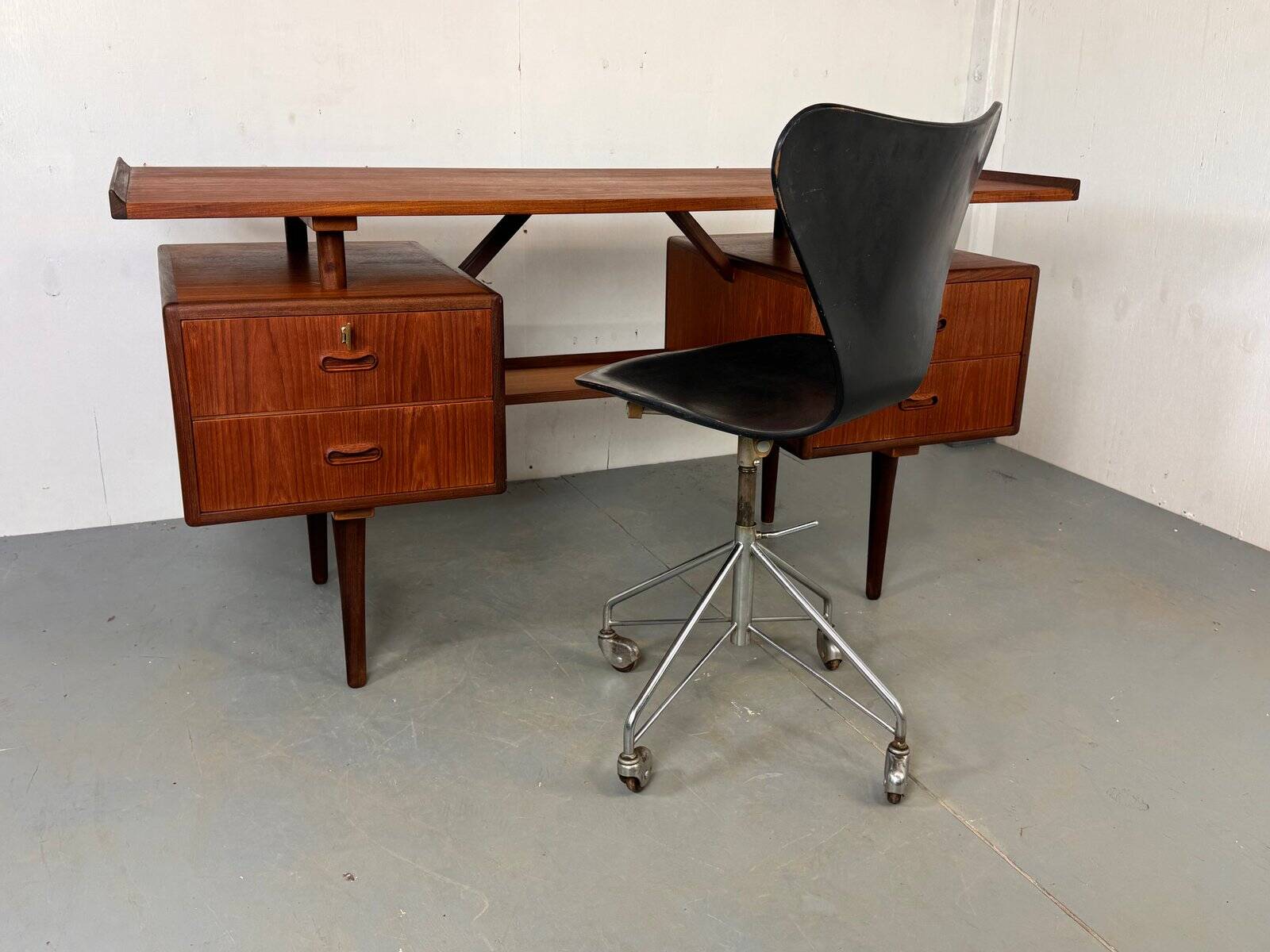 Mid-century Danish teak desk attributed to Louis van Teeffelen for Wébé, 1950s