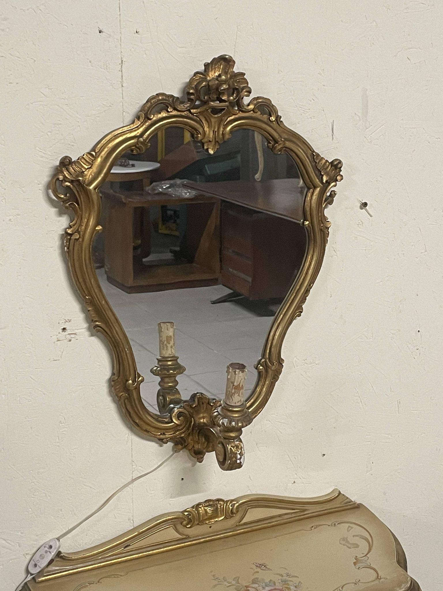 Pair of wall-mounted consoles with a mirror in Louis XV style.