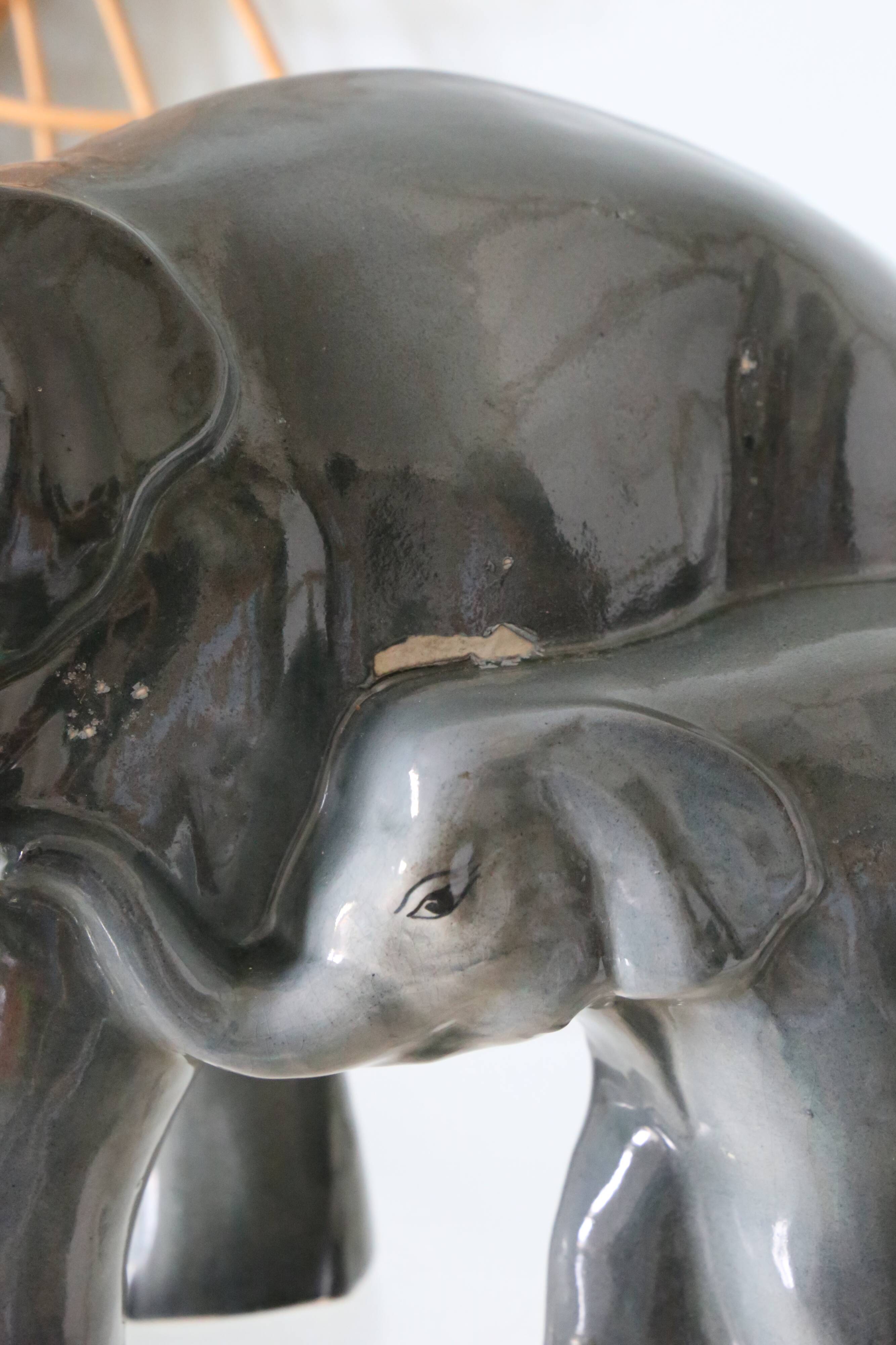 Ceramic elephant and baby elephant