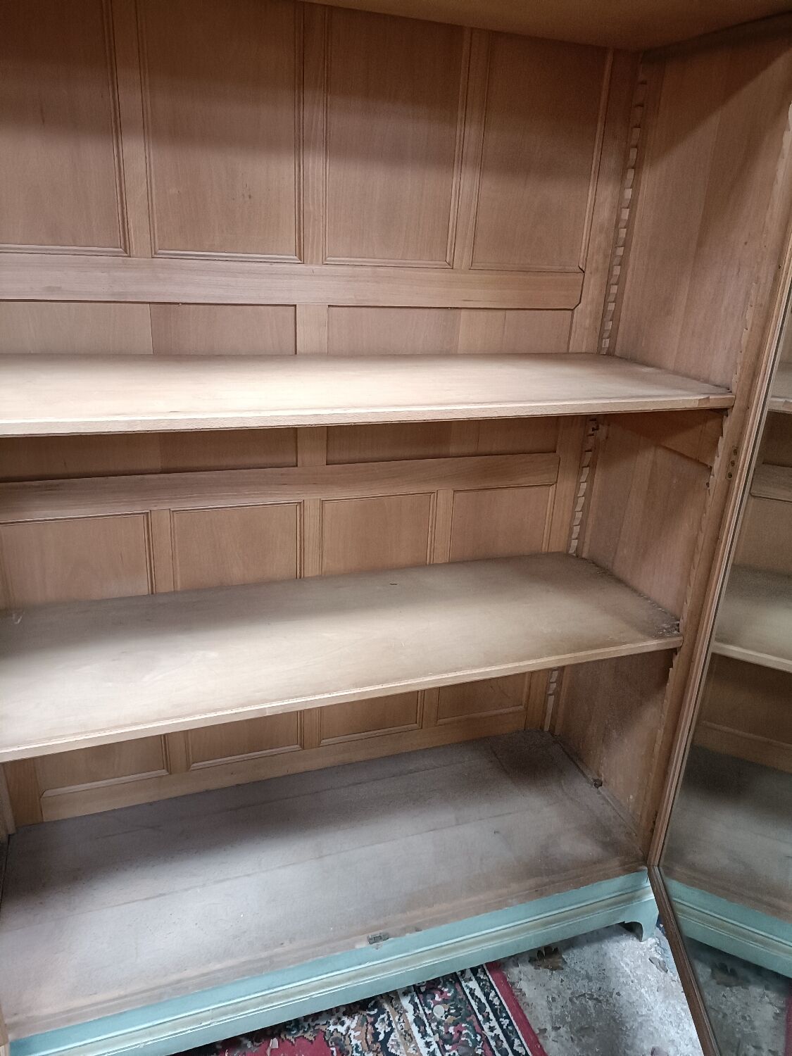 Classic wardrobe, 2 glass doors and interior mirrors