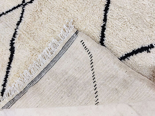 251x143cm Moroccan Berbere Carpet Beni Ourain