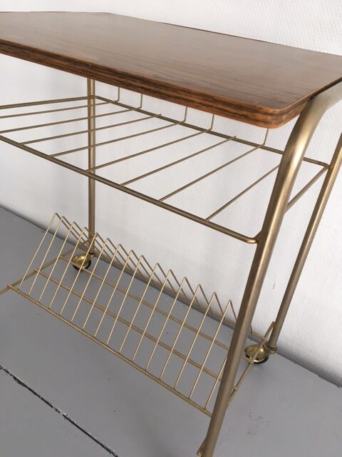 Magazines door vinyl celette