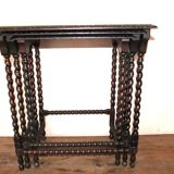 Wooden nesting table. 3 small nesting tables.
