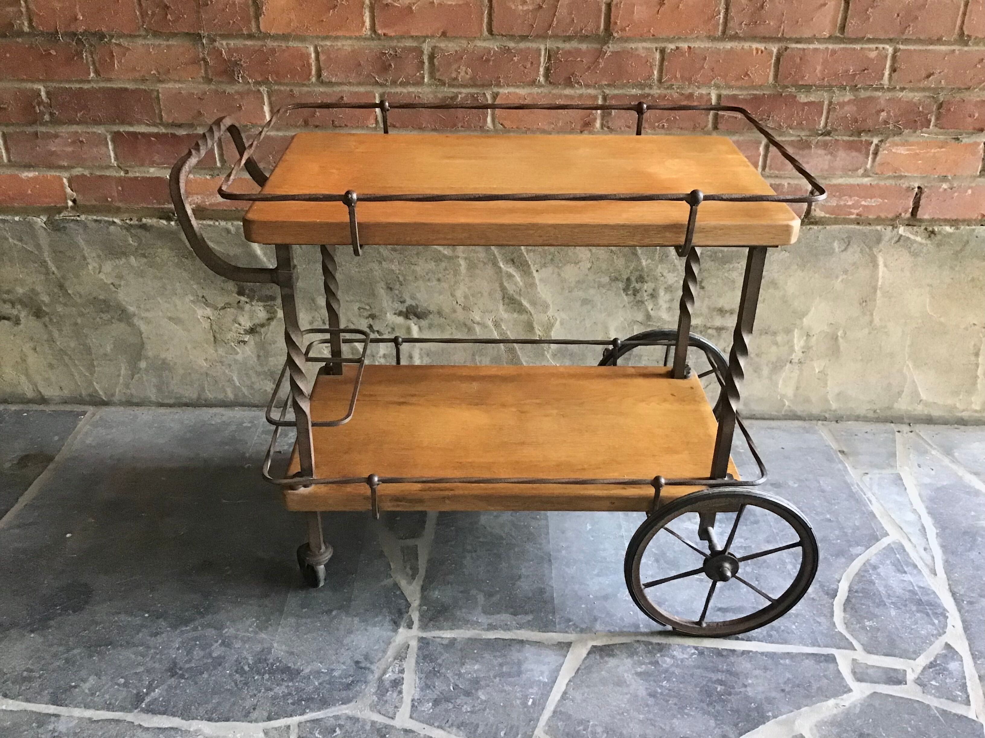 Rolling service in solid oak and wrought iron