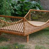 Rattan bed