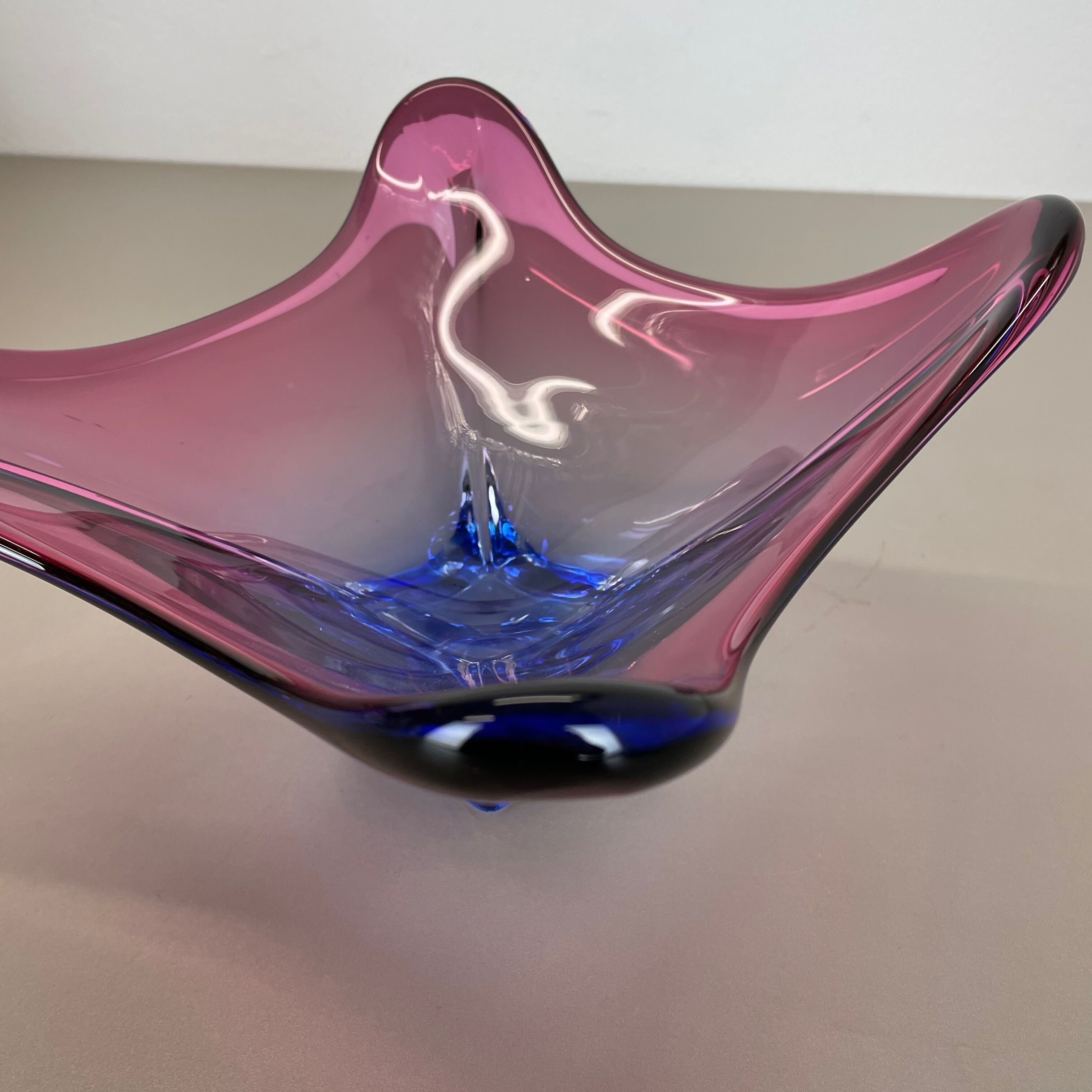 Floral glass bowl shell centerpiece by Fratelli Toso Murano, Italy, 1970s