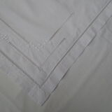 Paire de taies d'oreiller en toile blanche rustique brodées