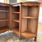 Vintage wooden corner shelf – chic country style