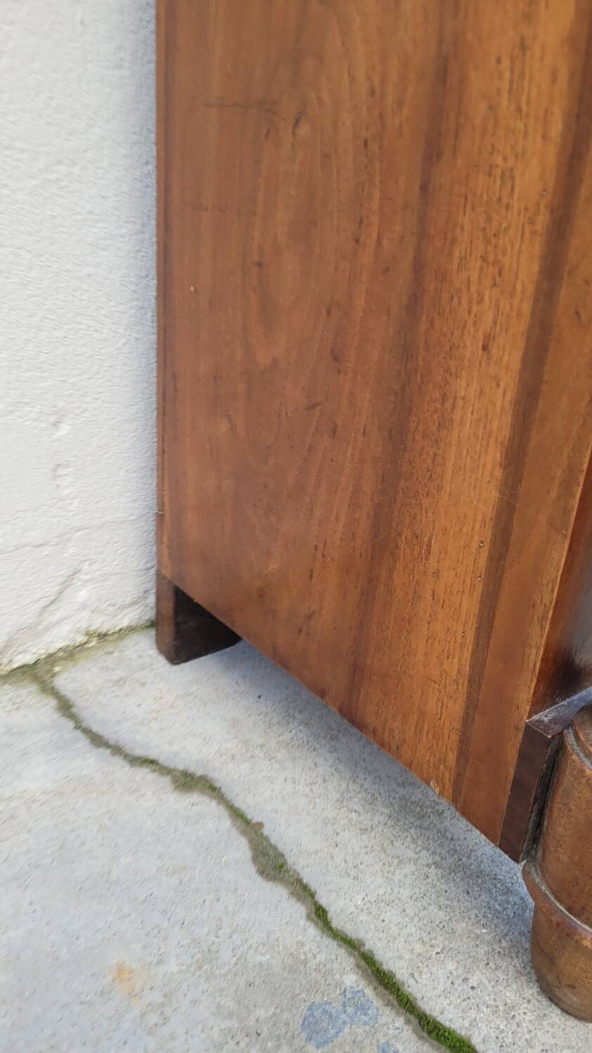 Chevet table de nuit Empire à colonnes Détachées en noyer 19ème