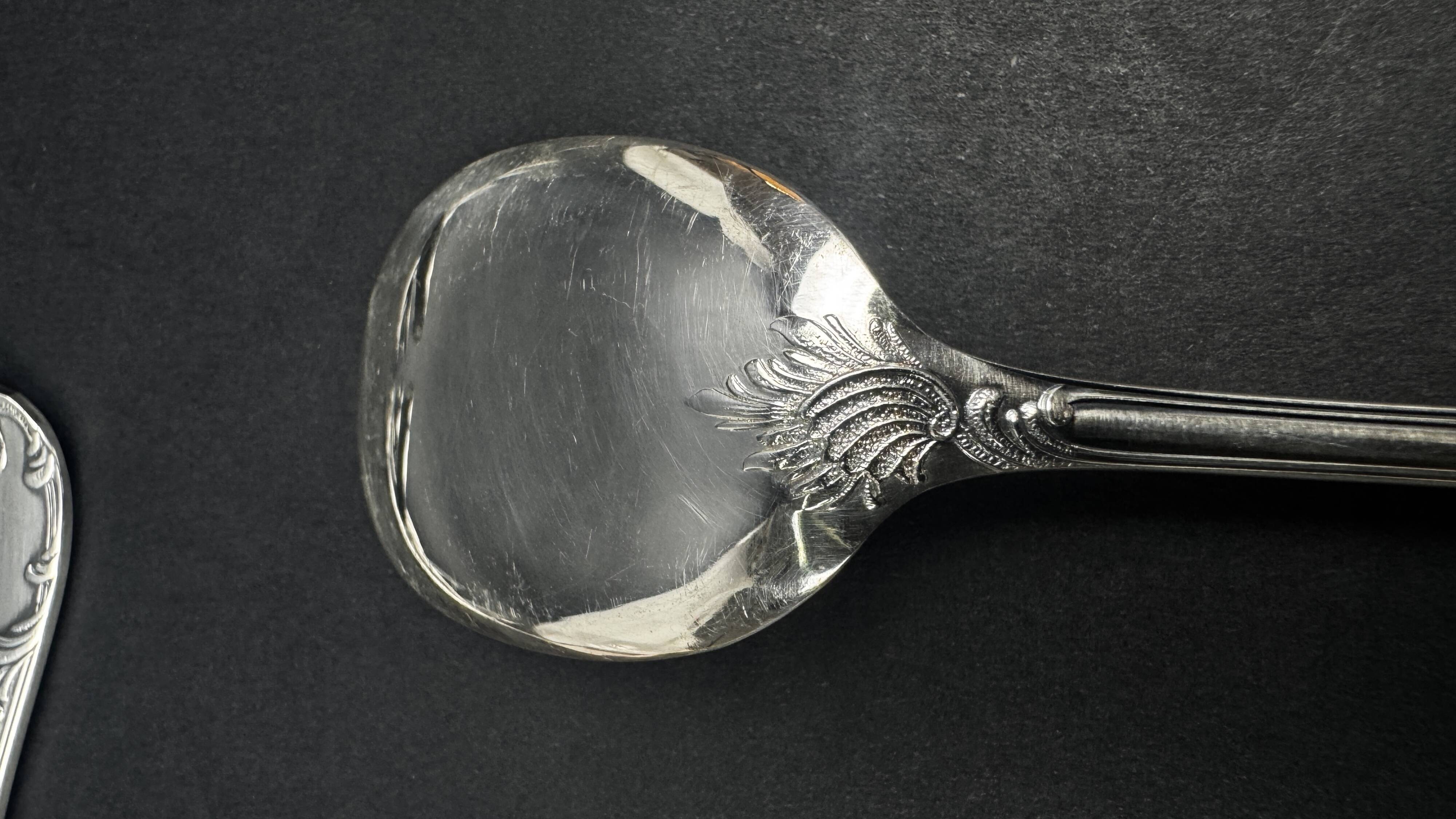 Set of 12 Christofle Marly ice cream spoons – new in blister pack, sealed original box.