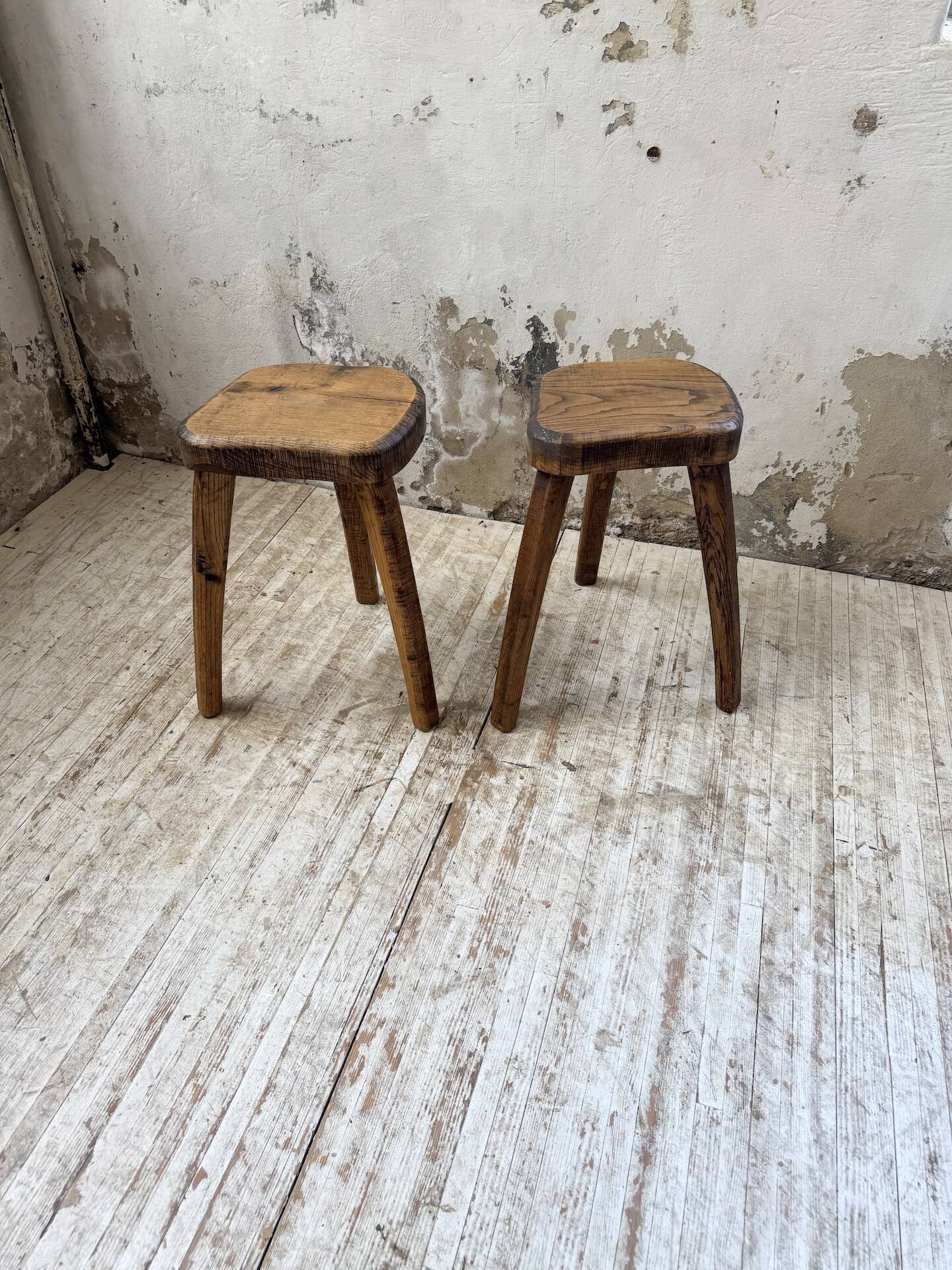 Paire de tabourets Henri Bataille chêne