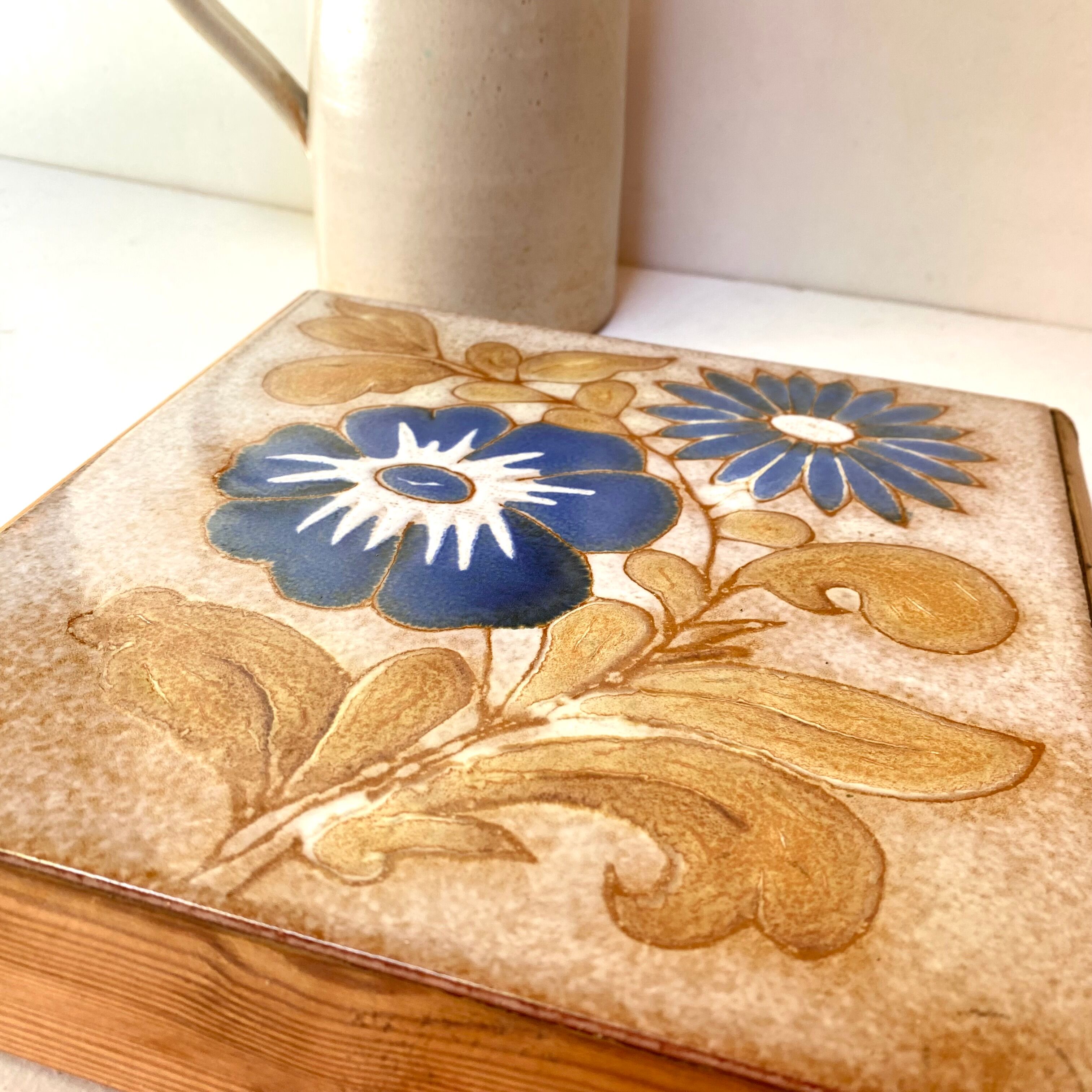 Vintage trivet