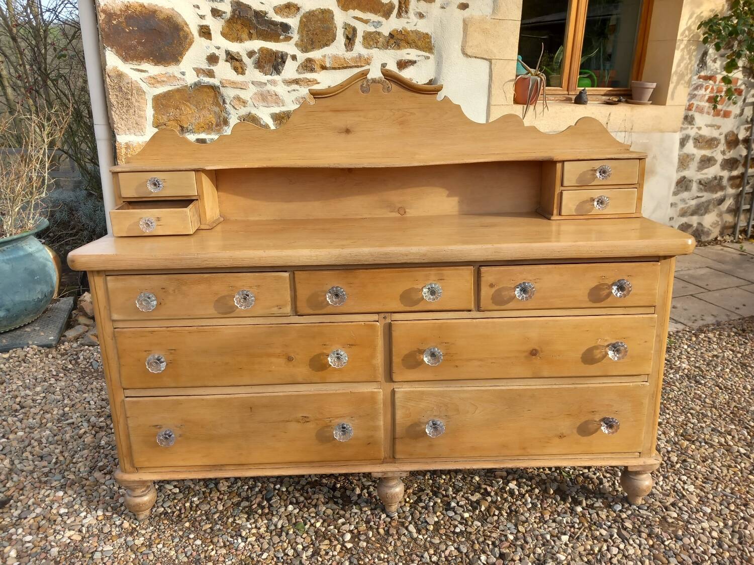 Antique English sideboard/furniture