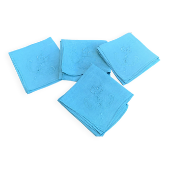 4 blue dyed linen napkins, embroidered flowers and GG monograms, old, Art Deco