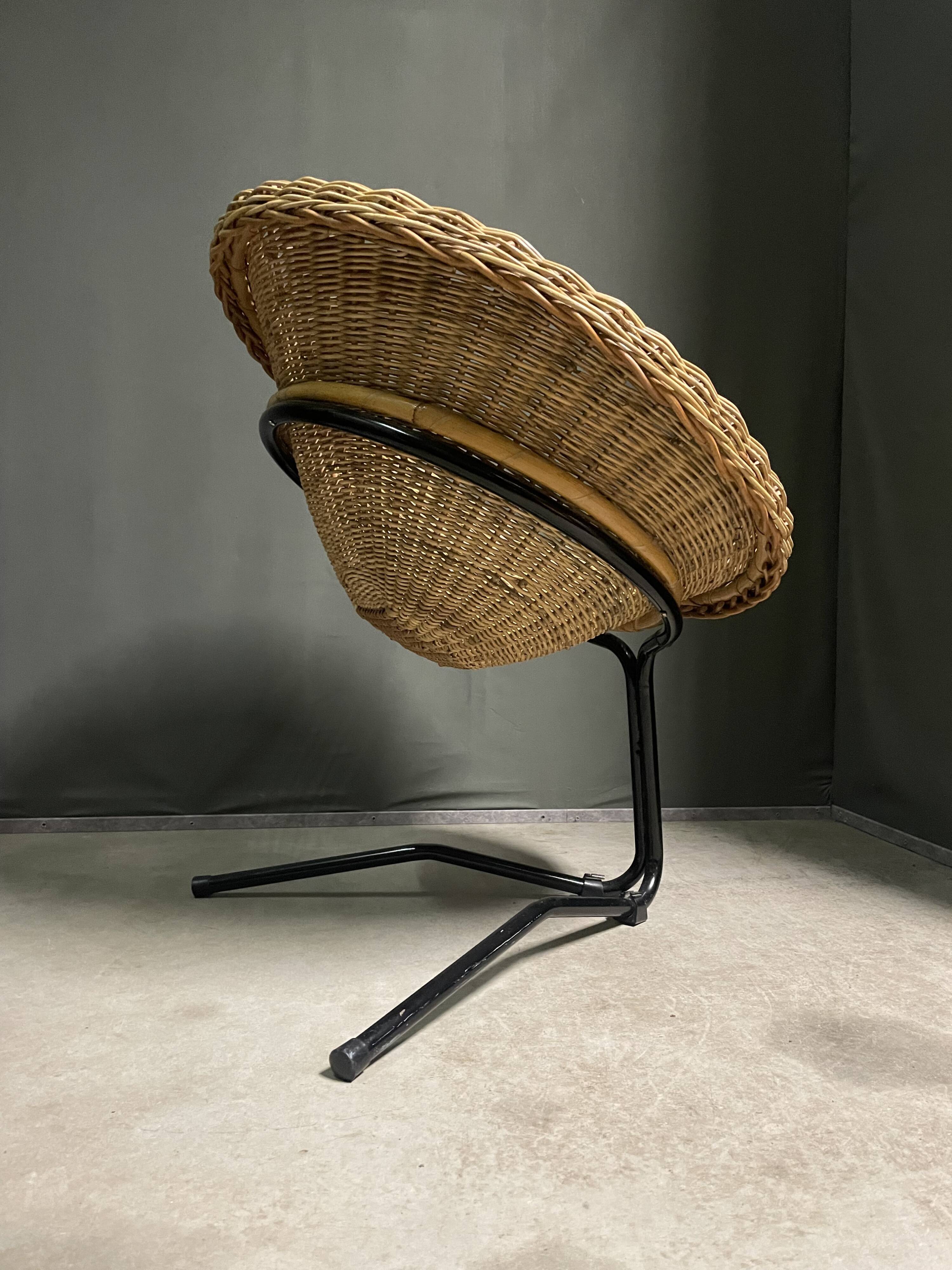 Rattan lounge chair by rohé noordwolde, 1960's