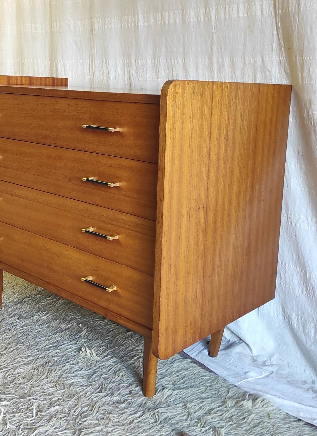 Modernist chest of drawers with 4 drawers in wood - 1950s/60s