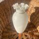 Ancien vase en opaline émaillé