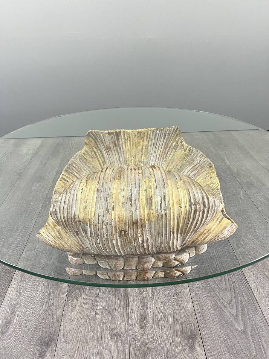 Shell-shaped coffee table in carved wood, 20th century