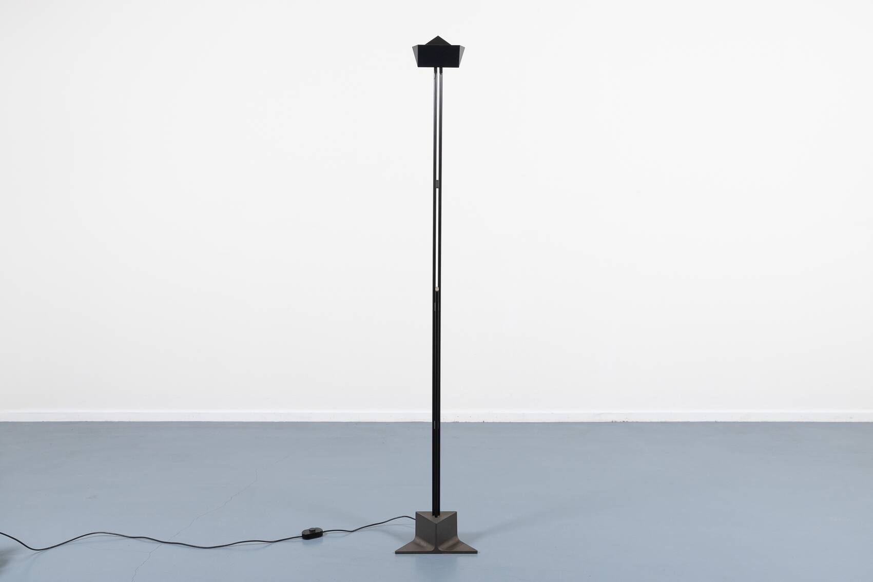 “Eidos” Floor lamp by Manlio Brusatin for Sirrah, Italy