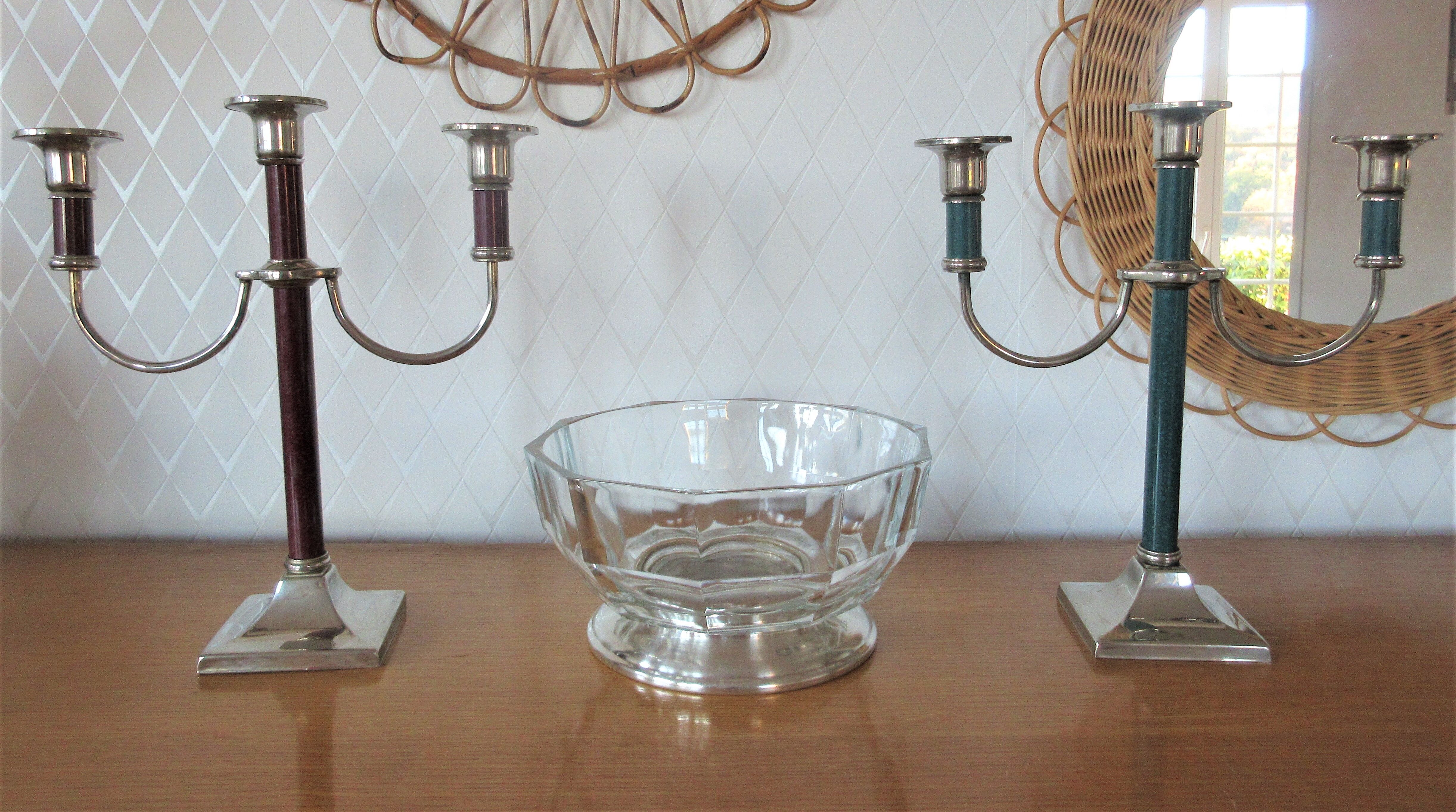 Decangonal cup on silver metal stand
