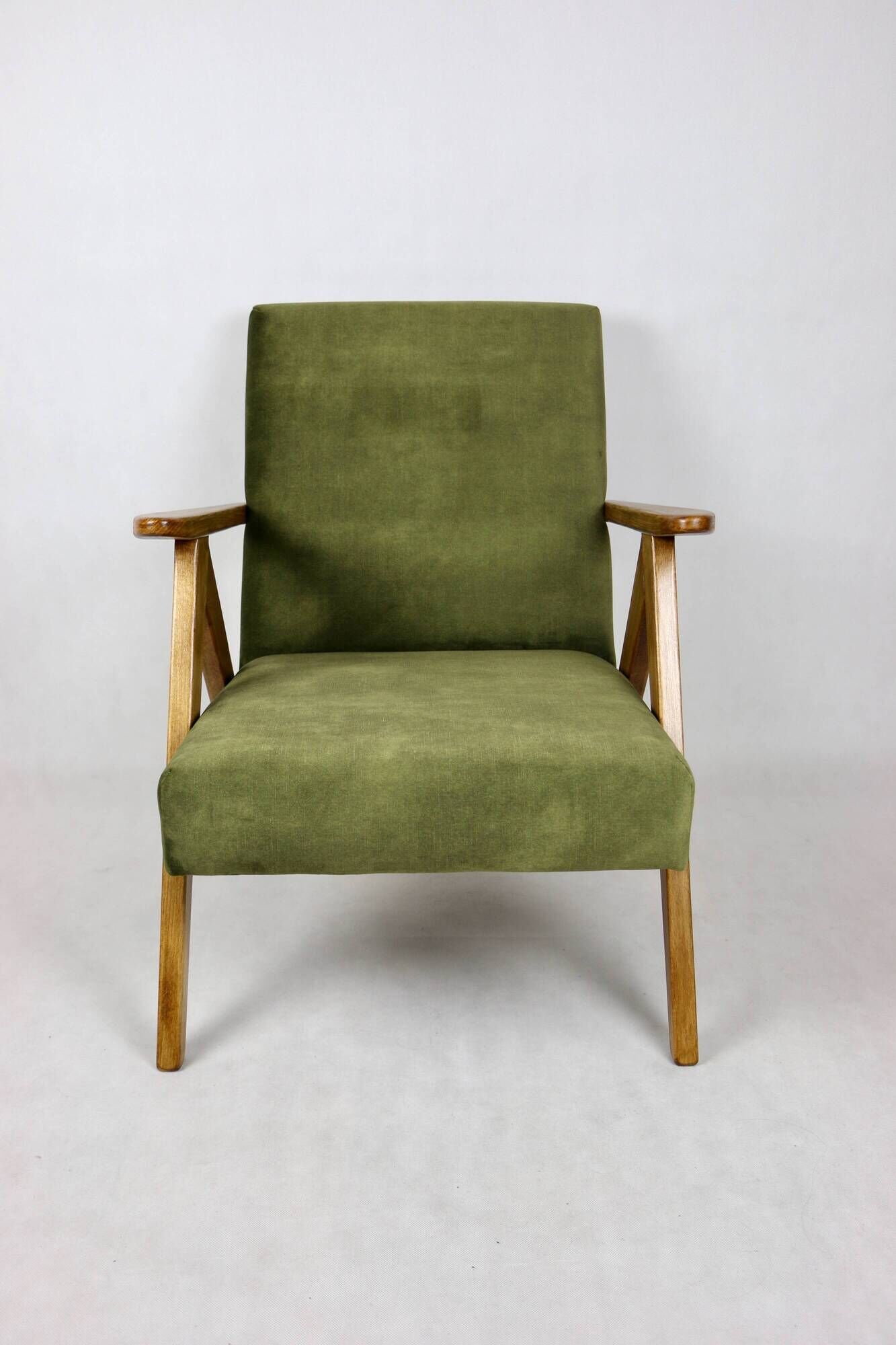 Fauteuil modèle B-310 avec revêtement vert olive, années 1970