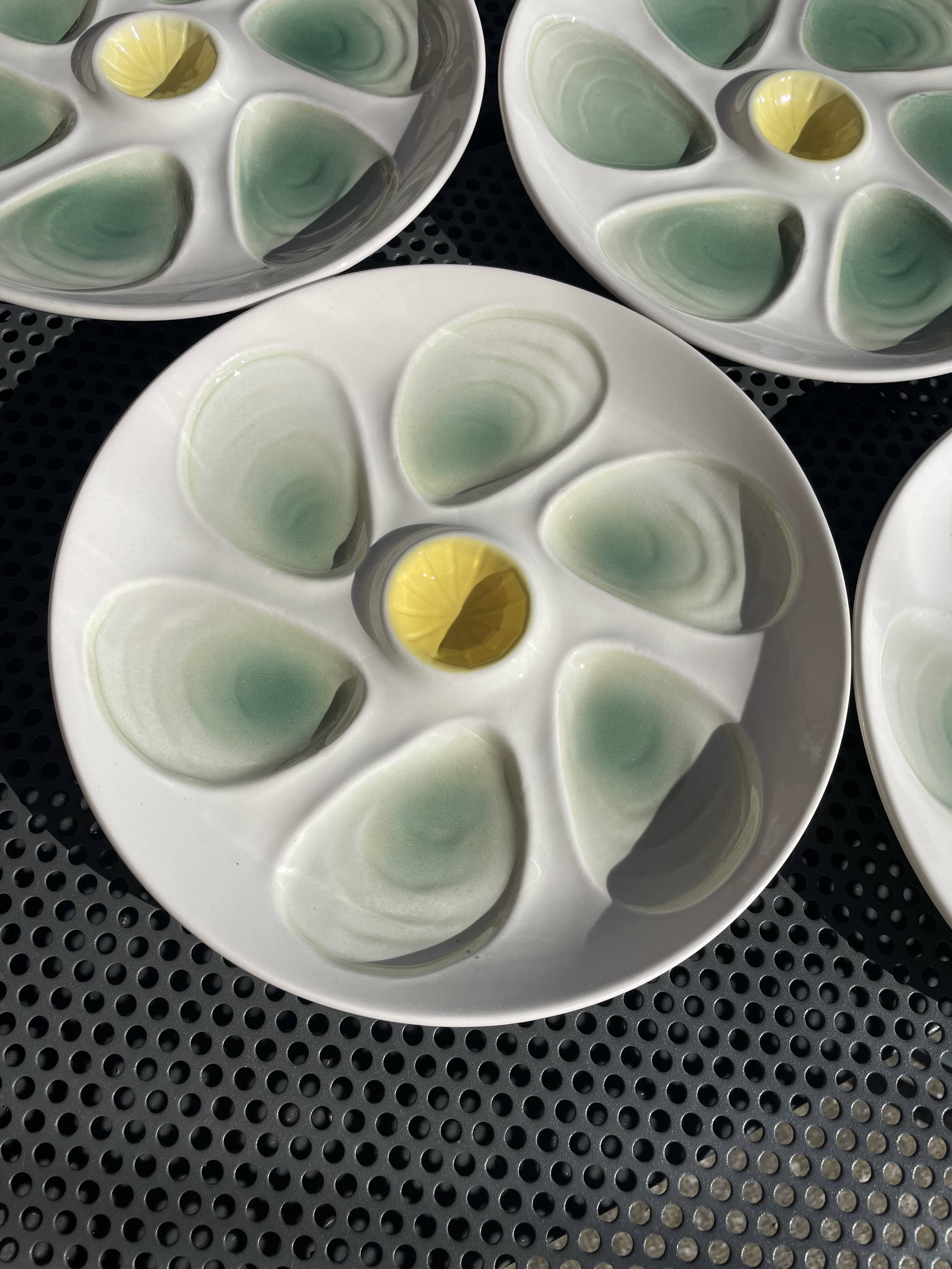 5 oyster plates from Salins earthenware