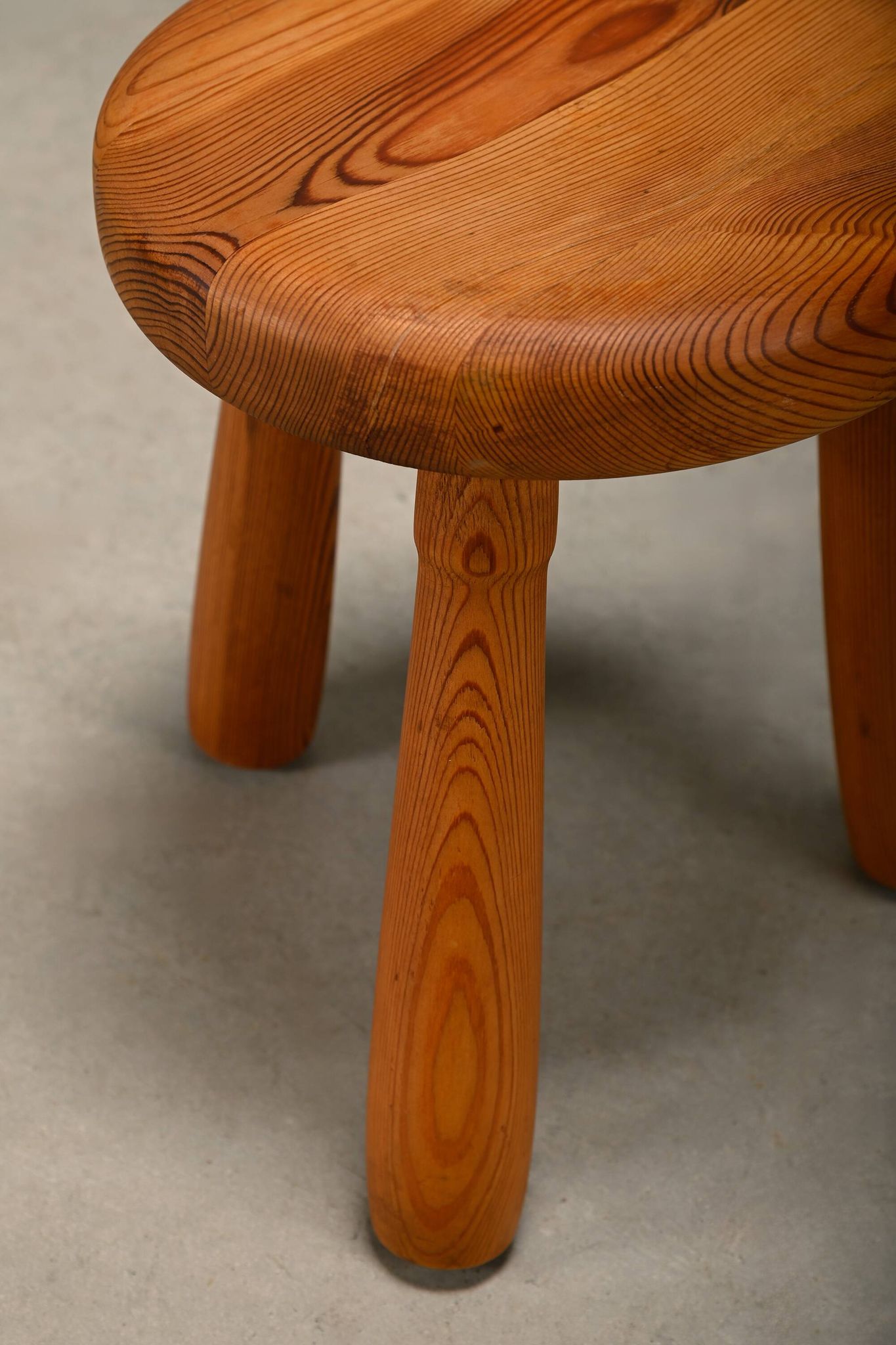 Scandinavian wooden tripod Stool solid pine in style of Ingvar Hildingsson