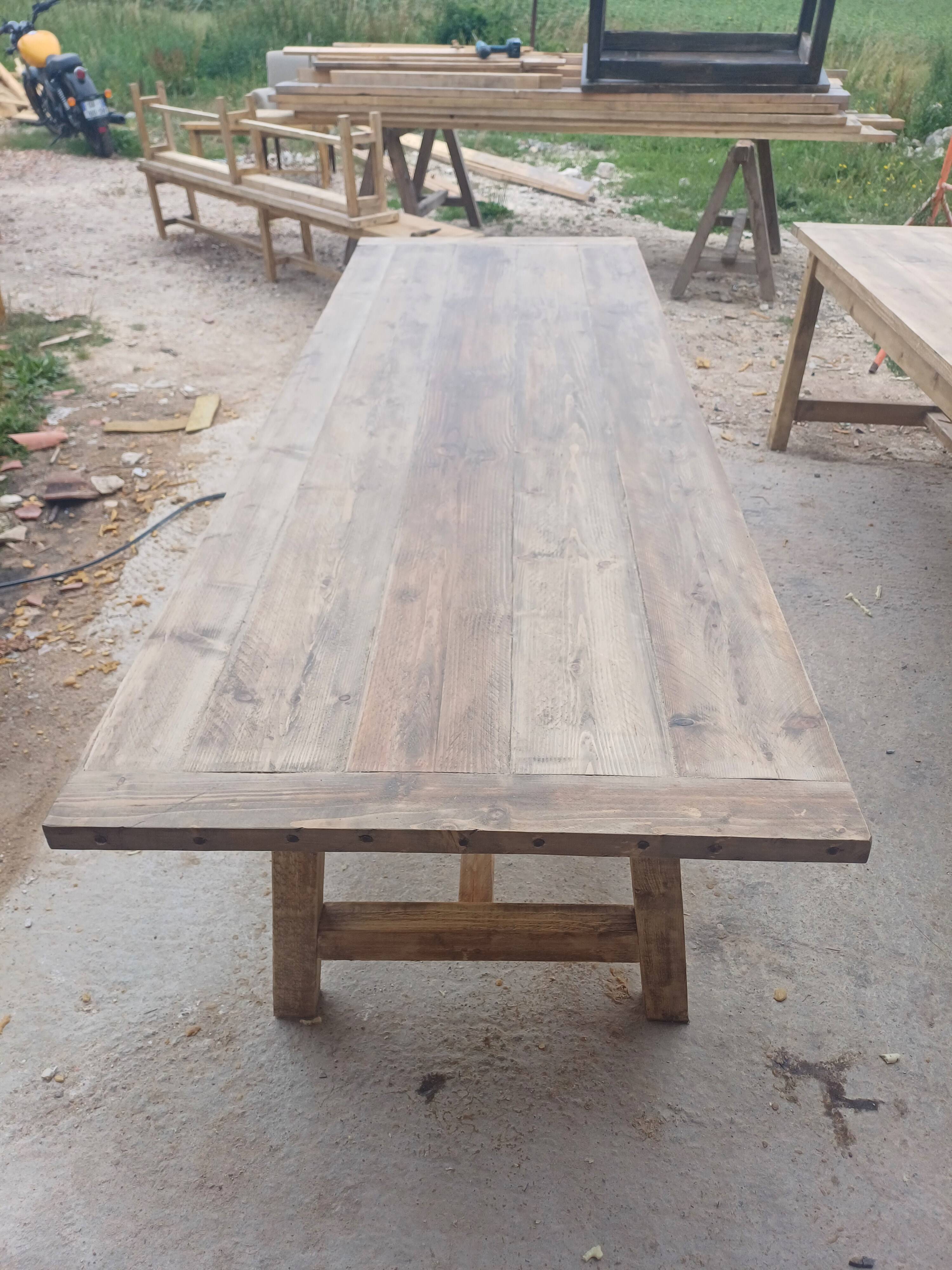 Pine table