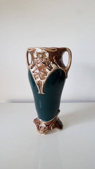 Art Nouveau style slip vase by Gustave de Bruyn, 1920s