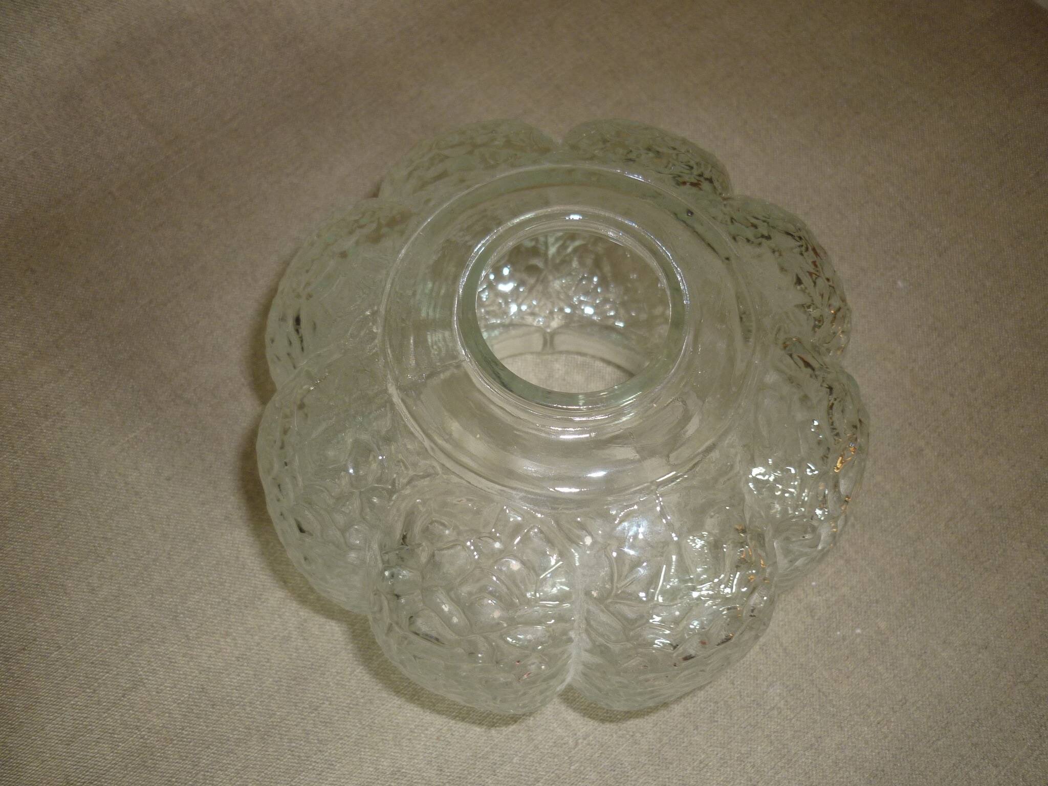 Glass pendant glass globe