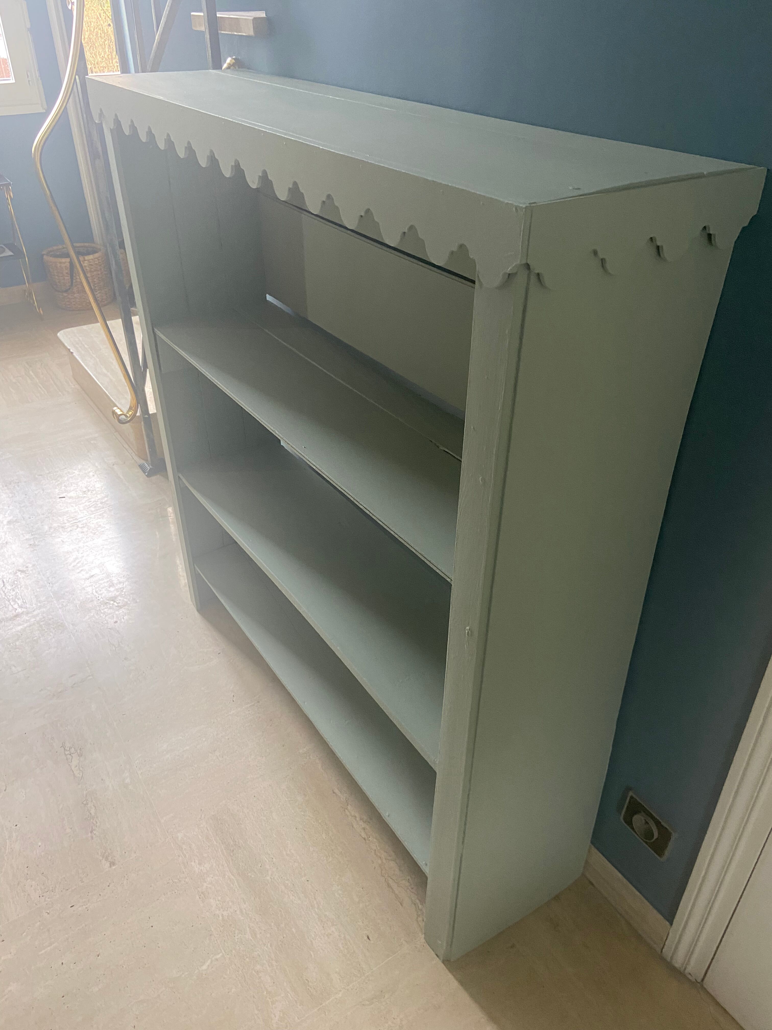 Shelf gray green vintage