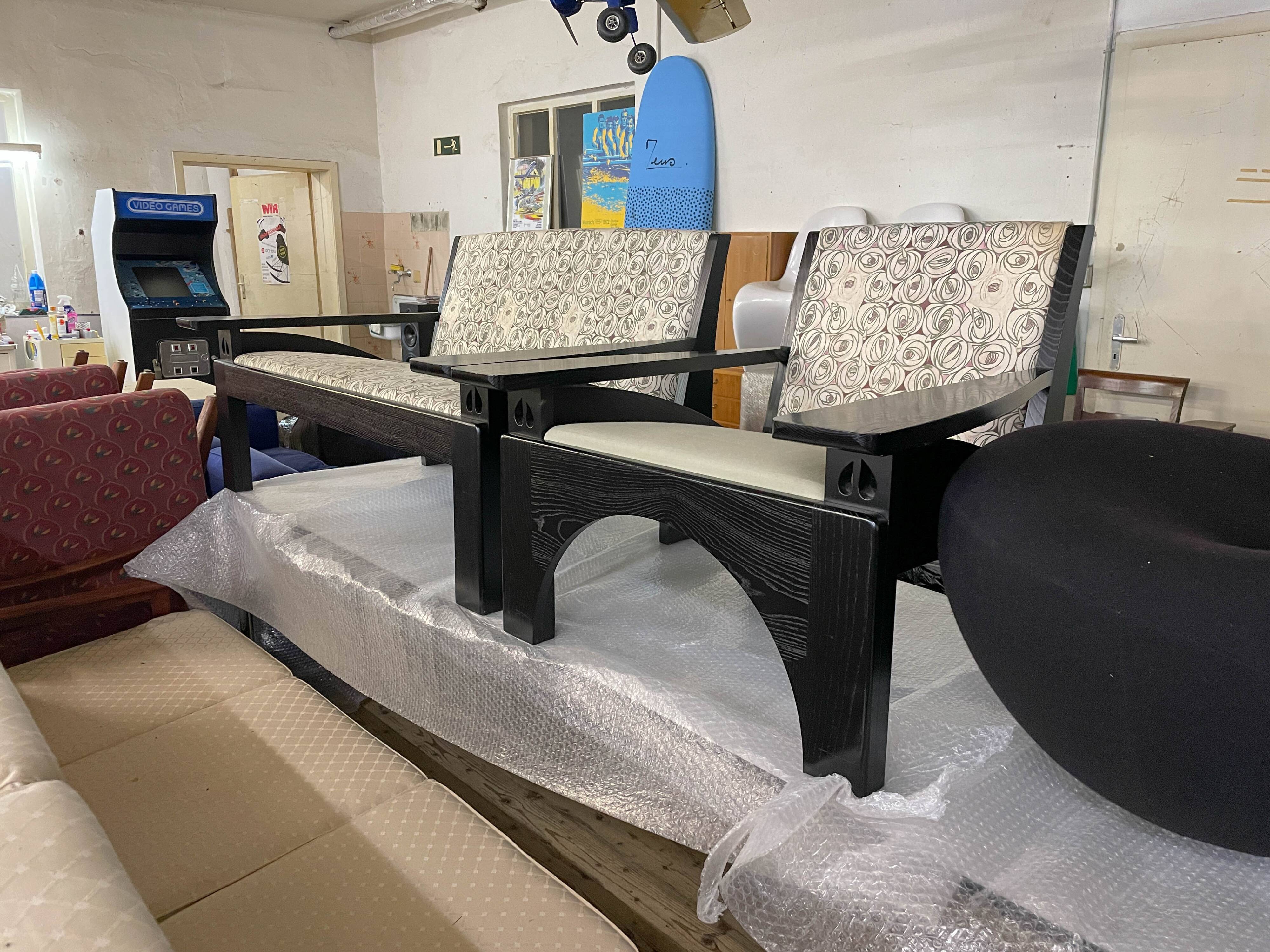 Cassina Hill House Set, Sofa and easy chair by Charles Rennie Mackintosh