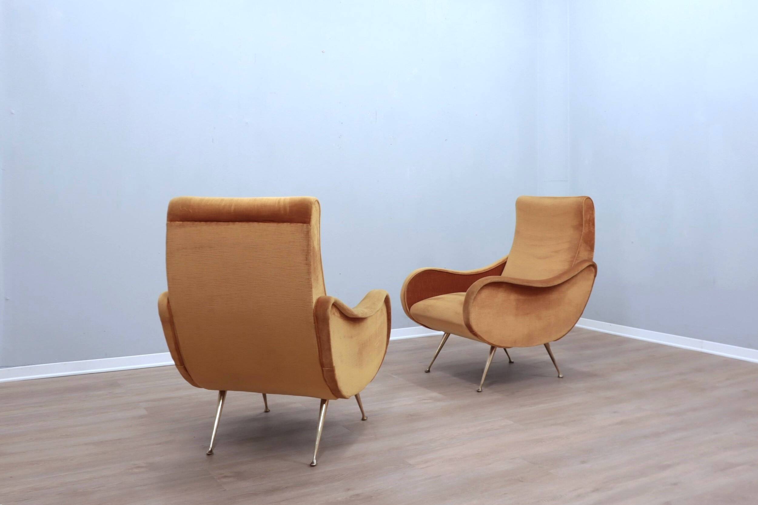 Fauteuils en velours style Lady du milieu du siècle des années 1960
