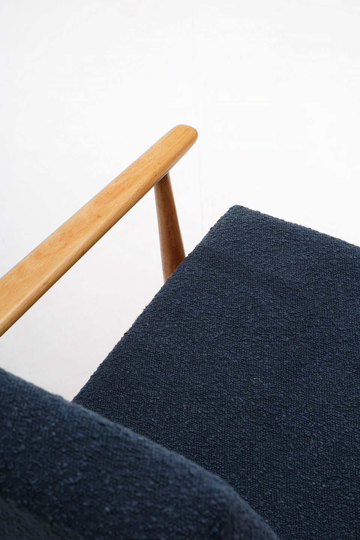 Pair of FOX armchairs with footrest