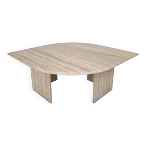Table basse en travertin - forme