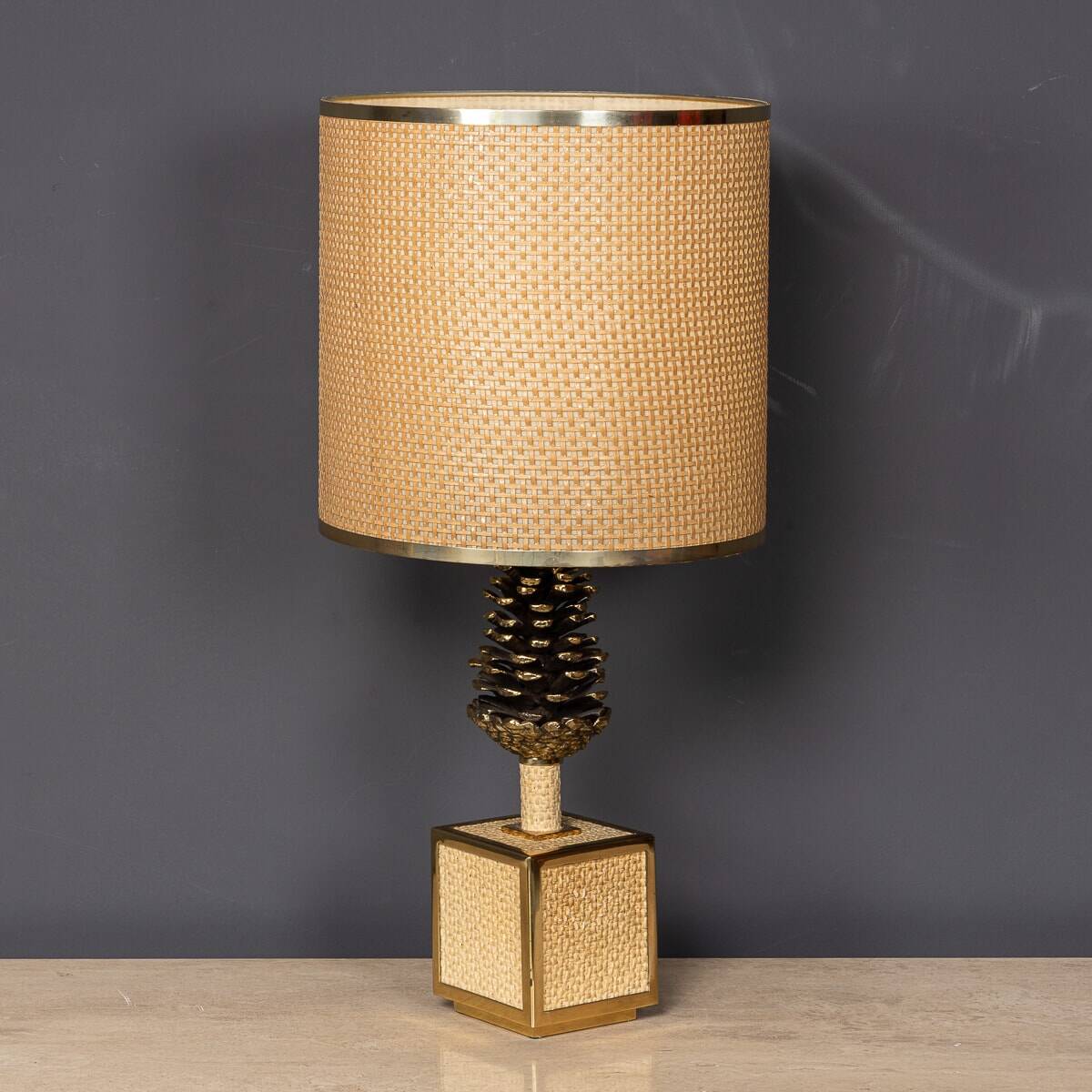 A vintage 20thc italian bergere lamp with pine cone detailing c.1970