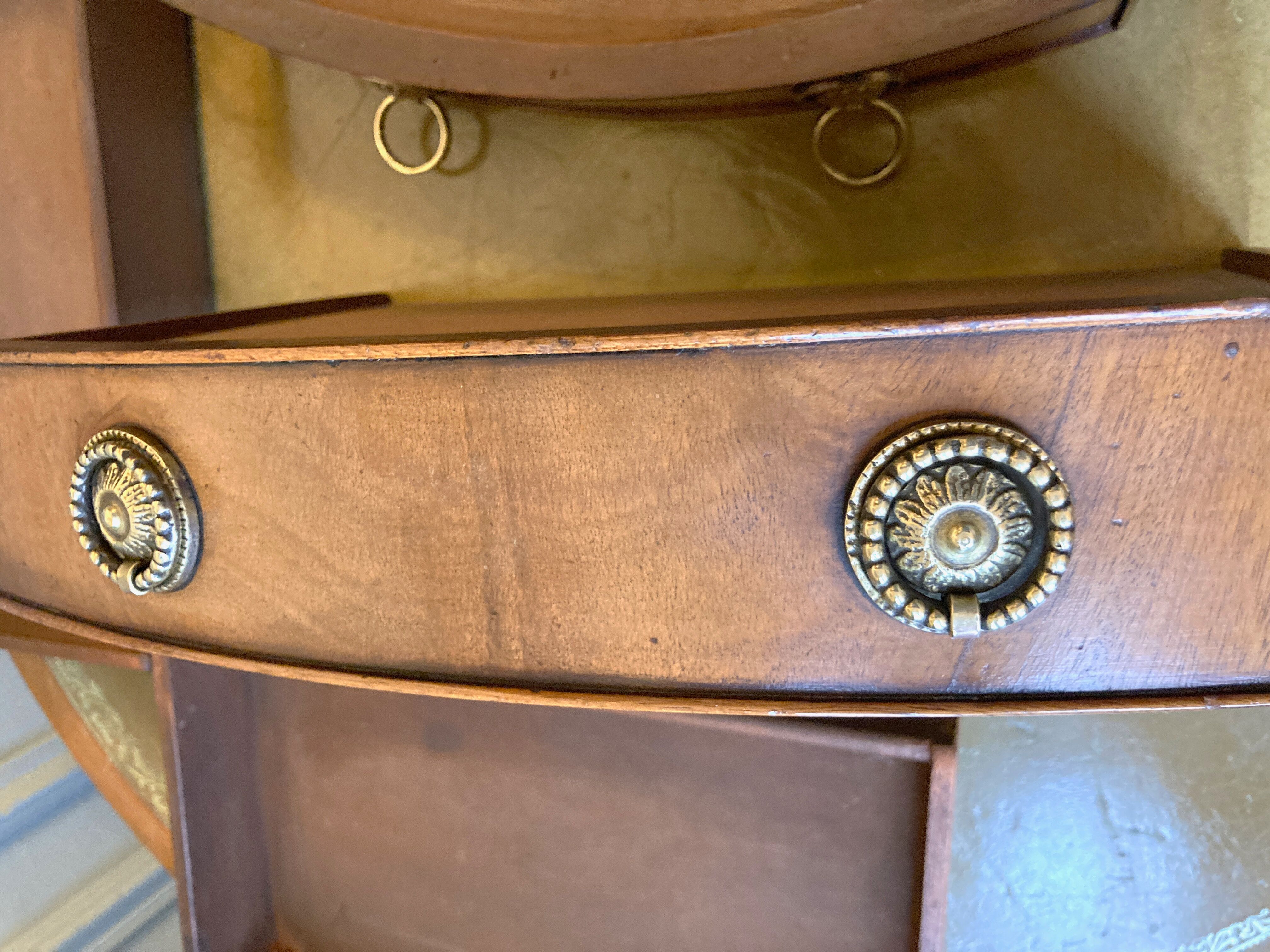 Old drum table 1900 cherry leather and brass