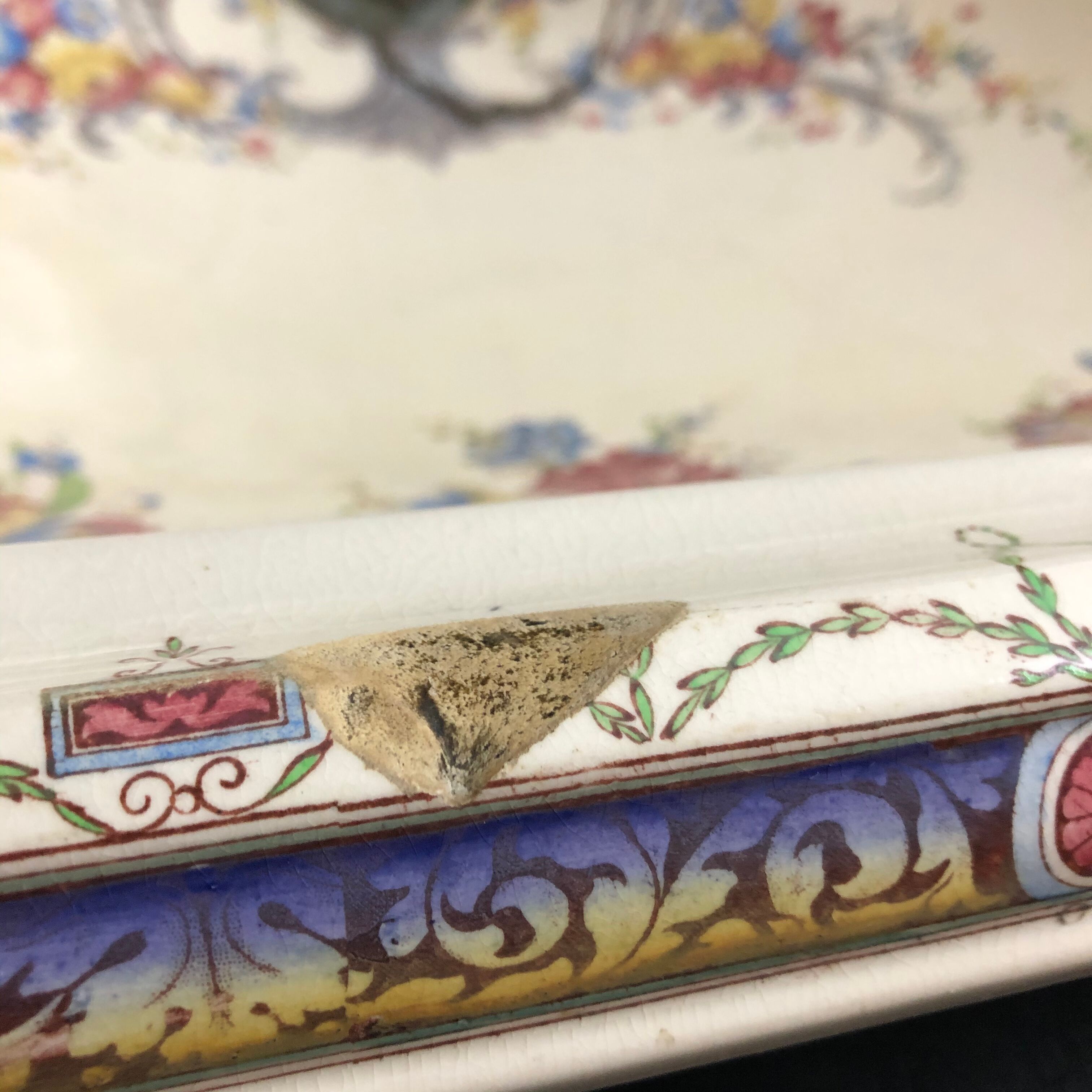 Ancient sink - English earthenware