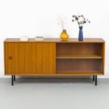 Buffet vintage en teck avec portes coulissantes, 1971