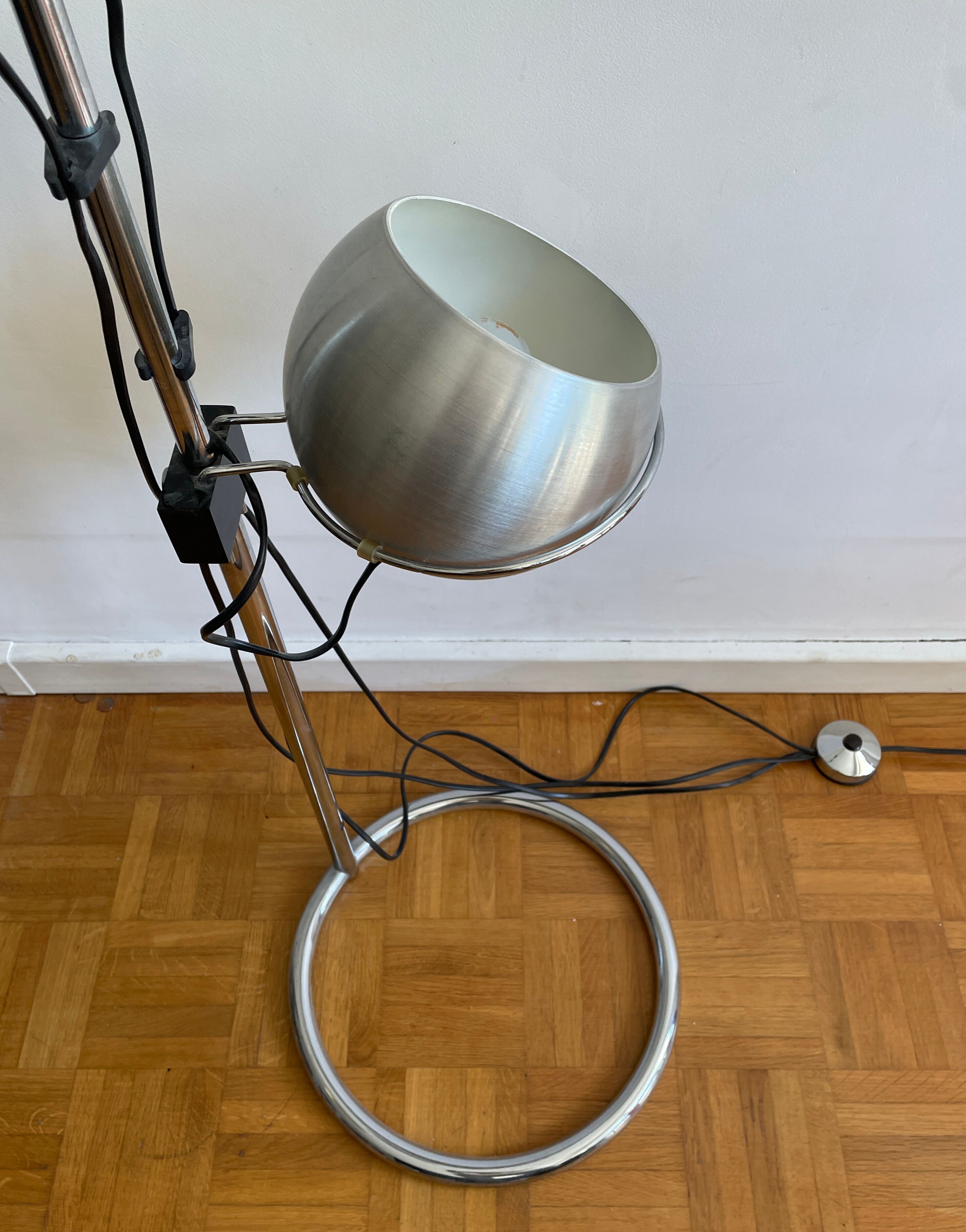 Floor lamp type "Eye-ball" by Goffredo Regianni Italy 1970