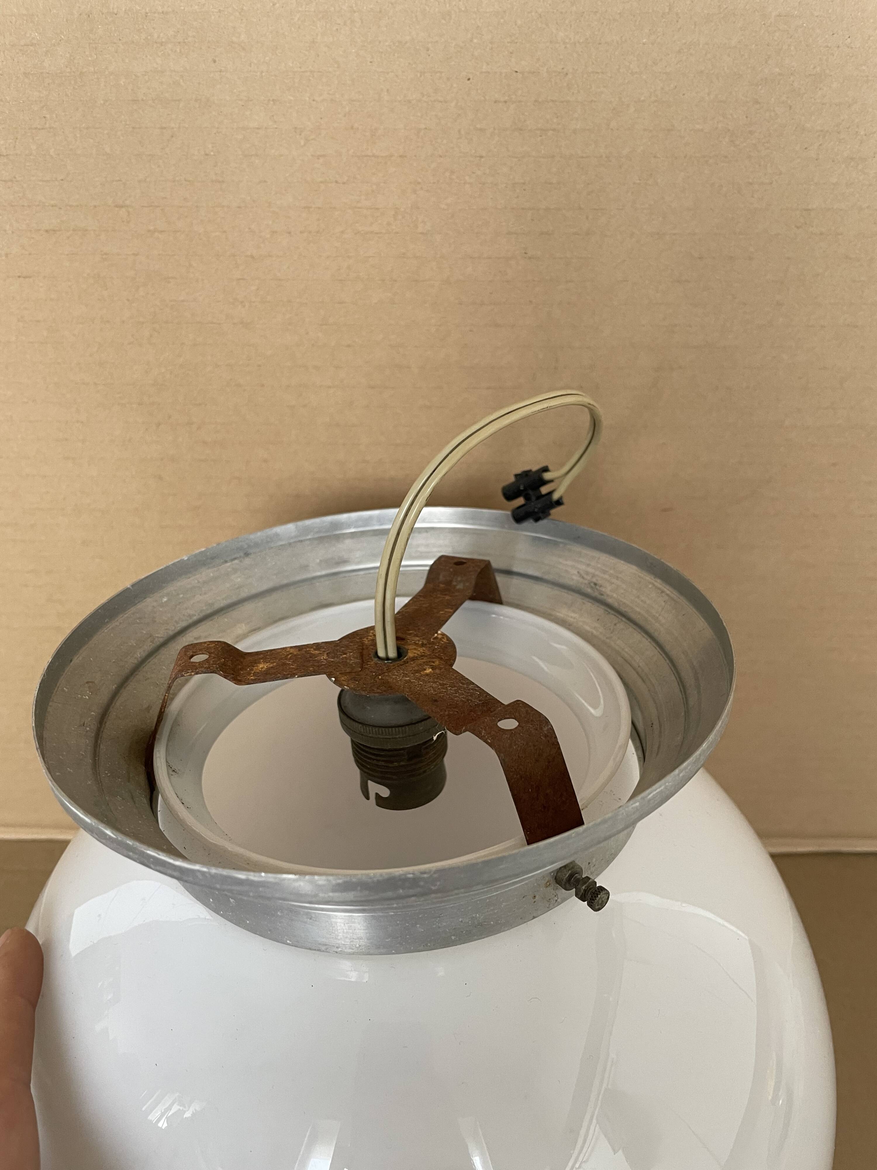 Grand plafonnier / opaline D25cm
