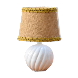Lampe de chevet en porcelaine et abat jour en toile de jute