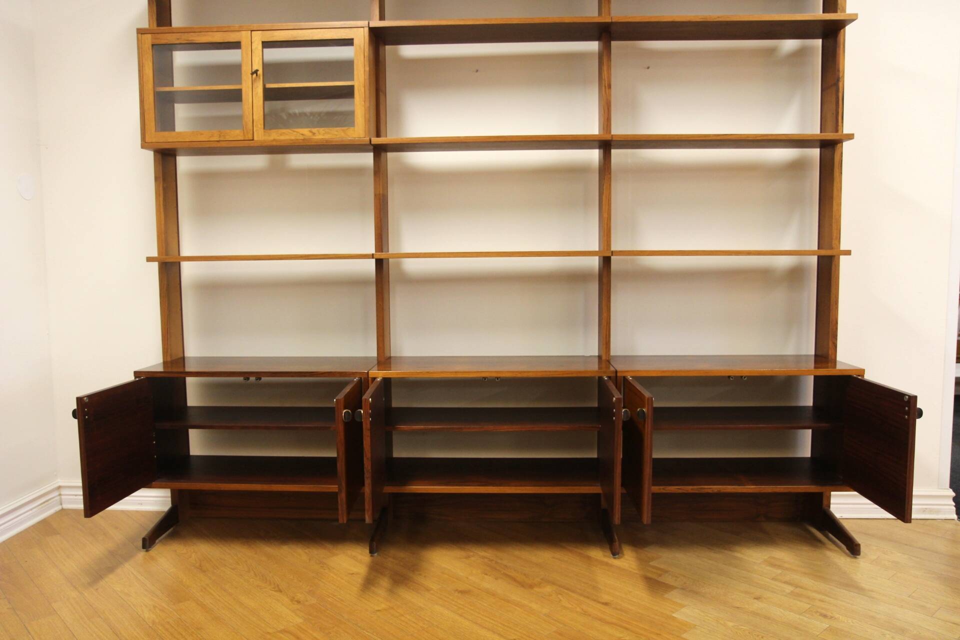 Scandinavian "triple" bookcase in rosewood, Sweden, 1960