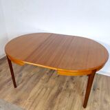 Scandinavian teak extandable round table