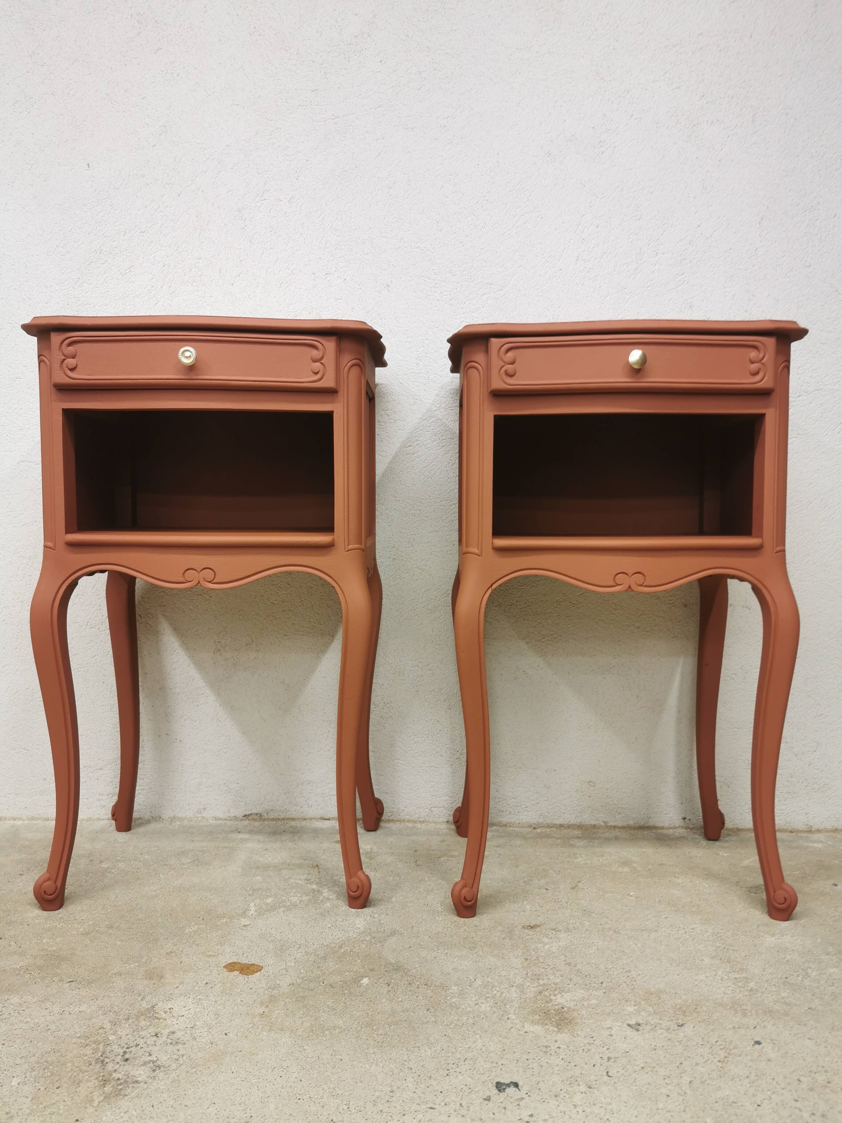 2 relooked cherry wood bedside tables