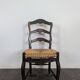 Série de 6 larges chaises de style Provençal en Noyer sculté